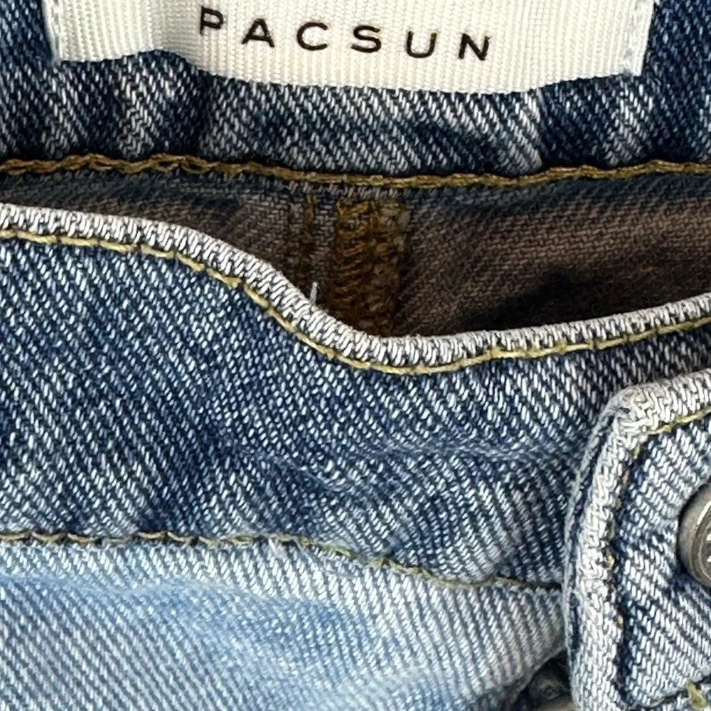 PacSun high-rise straight leg jeans size 30 two tone butterfly distressed hem - Picture 9 of 14